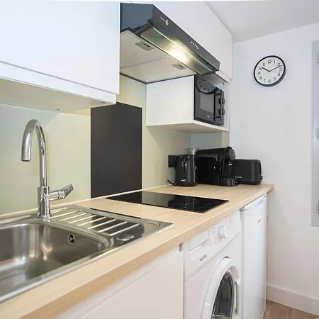 Duplex 18 M Refurbished Ideal For Couple Appartement *