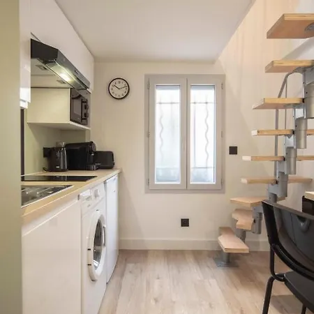 Duplex 18 M Refurbished Ideal For Couple Appartement